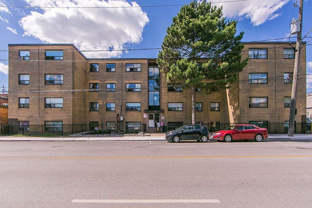 148 Islington Avenue, Toronto, ON, M8V 3B6 - 3