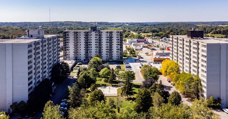 95 Fiddlers Green Road, London, ON, N6H 4T1 - 4