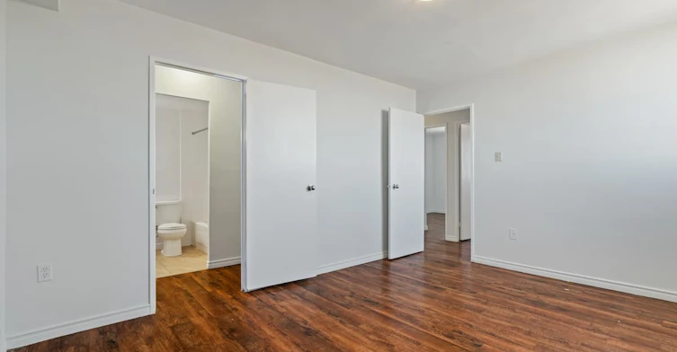 924 Wonderland Road South, London, ON, N6K 2V9 - 12