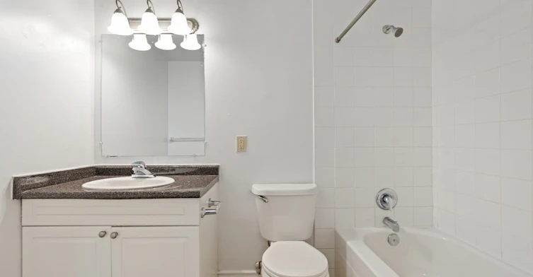 924 Wonderland Road South, London, ON, N6K 2V9 - 13