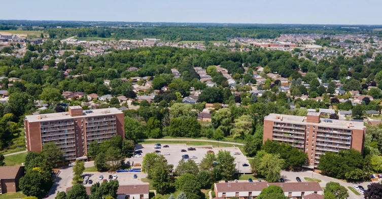 744 Fanshawe Park Road East, London, ON, N5X 2L8