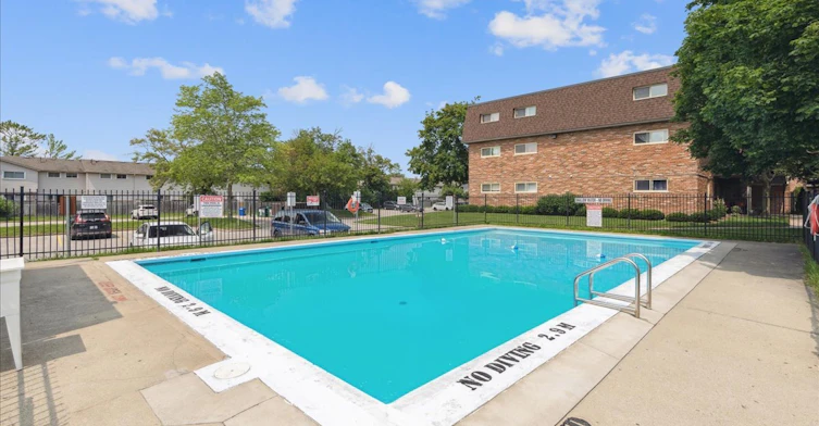 780 Viscount Road, London, ON, N6J 3T3 - 4