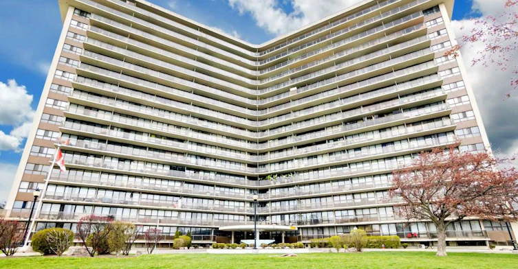 1055 Bloor Street, Mississauga, ON, L4Y 2N5 - 5
