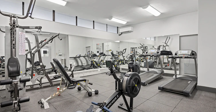 1055 Bloor Street, Mississauga, ON, L4Y 2N5 - 7