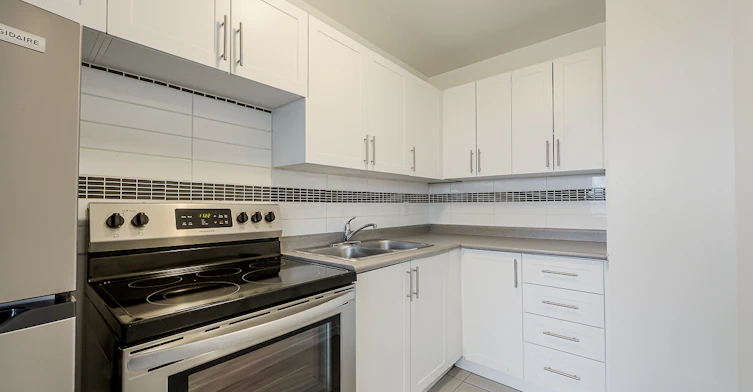3425 Morning Star Drive, Mississauga, ON, L4T 1X9 - 8