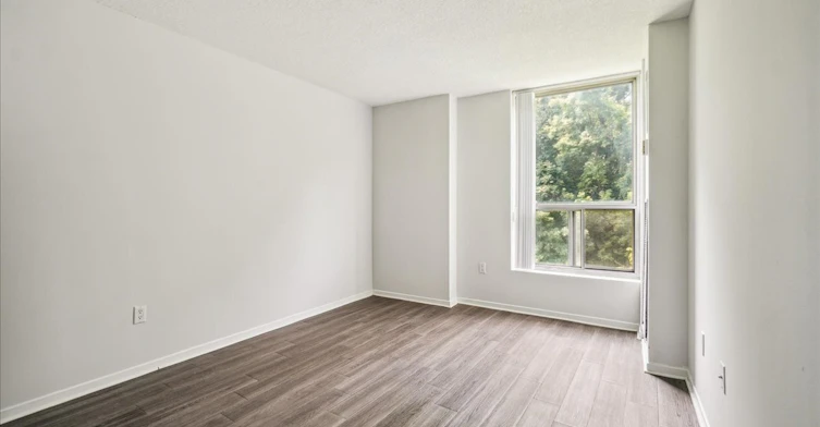 2121 Rathburn Road East, Mississauga, ON, L4W 2X3 - 9