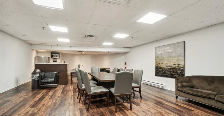 2121 Rathburn Road East, Mississauga, ON, L4W 2X3 - 13