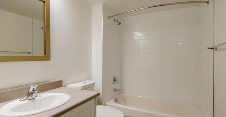2100 Sherobee Road, Mississauga, ON, L5A 4C4 - 14