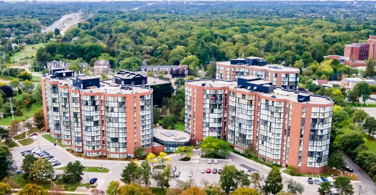 2100 Sherobee Road, Mississauga, ON, L5A 4C4
