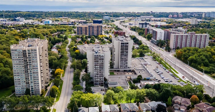 1297 Marlborough Court, Oakville, ON, L6H 2R7 - 7
