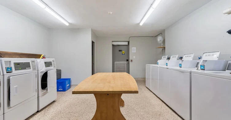 140 Nonquon Road, Oshawa, ON, L1G 3S5 - 3