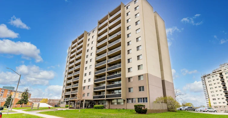 1266 Pentland Street, Oshawa, ON, L1G 3T1