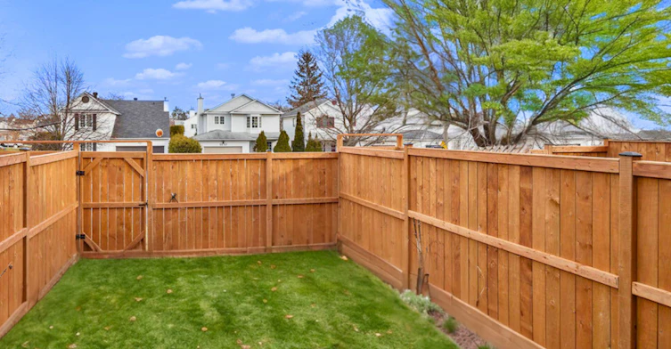 2628 Hunter's Point Crescent, Ottawa, ON, K1T 1X3 - 4