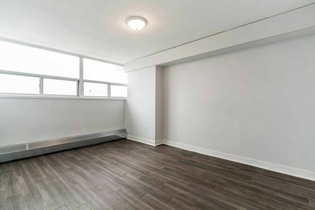 1050 Markham Road, Toronto, ON, M1H 2Y7 - 9