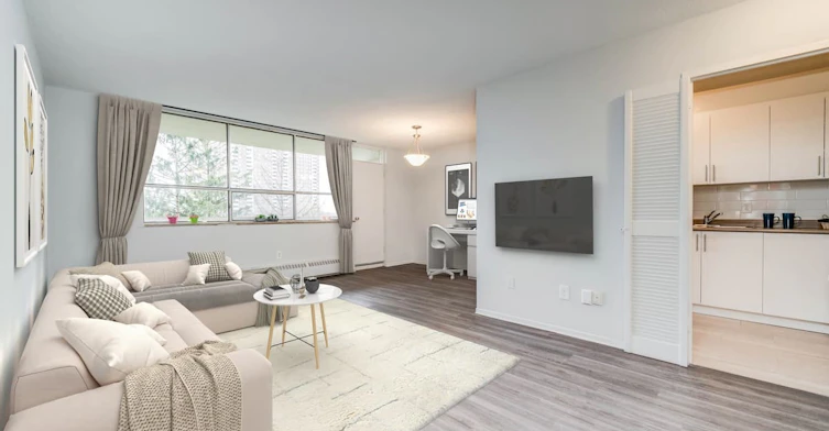 5 Tangreen Court, Vaughan, ON, M2M 3Z1 - 2