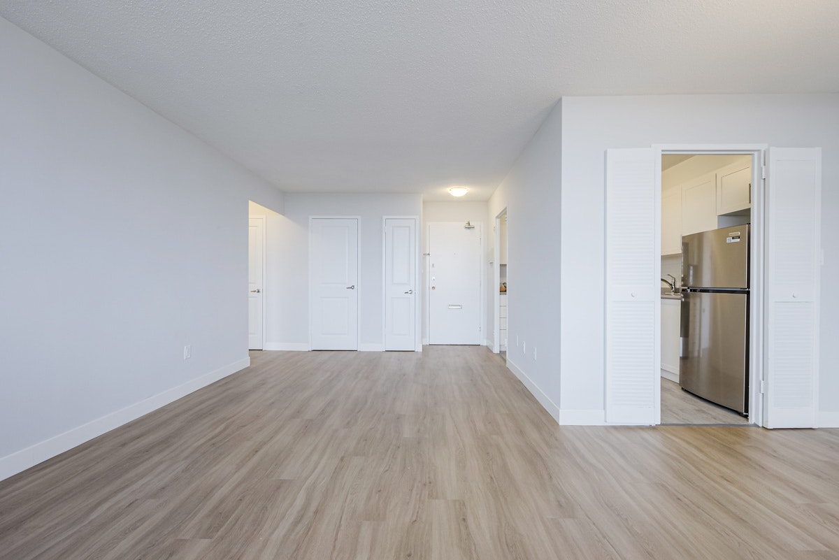 5 Tangreen Court, Vaughan, ON, M2M 3Z1 - 9