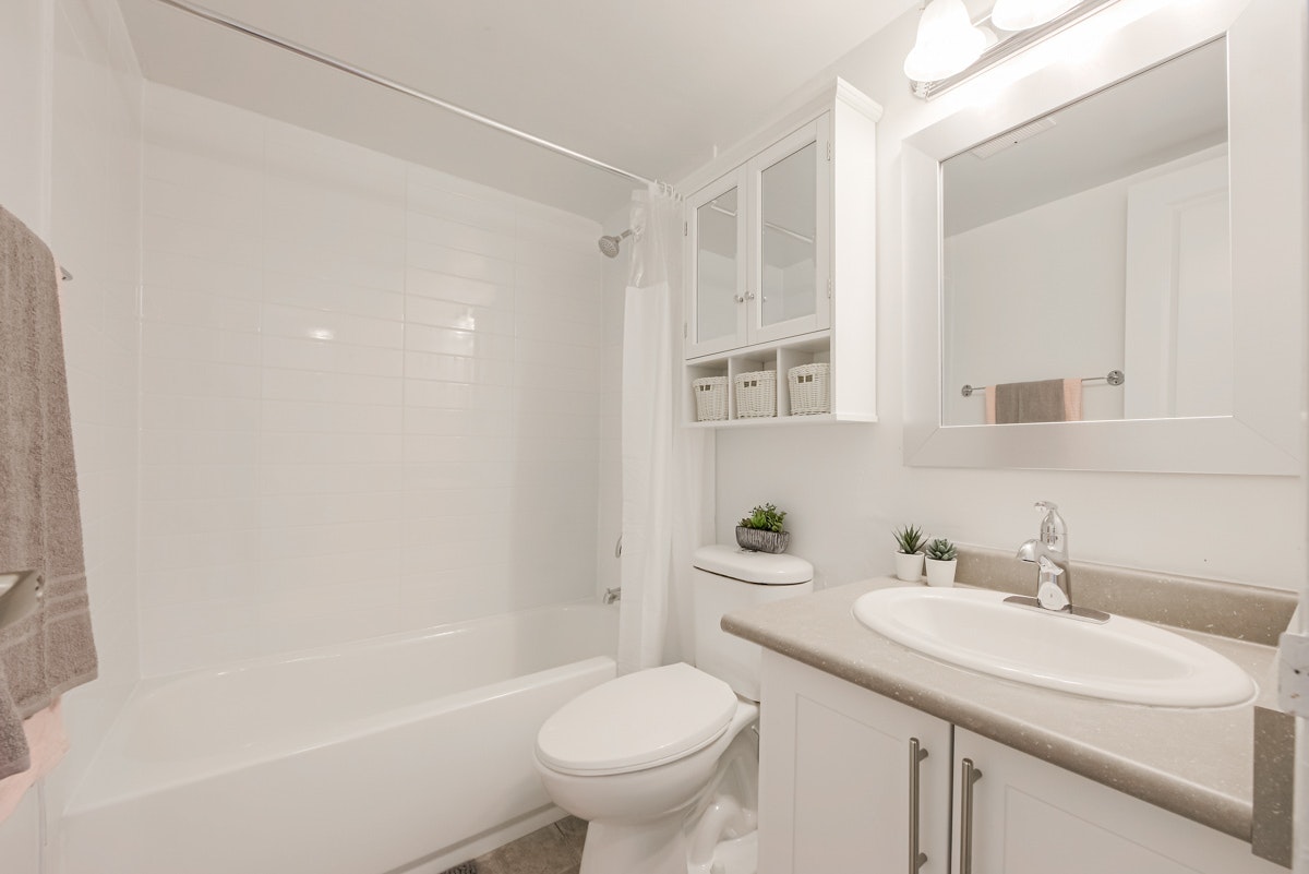 5 Tangreen Court, Vaughan, ON, M2M 3Z1 - 7