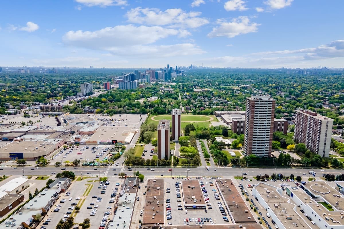 5 Tangreen Court, Vaughan, ON, M2M 3Z1 - 4