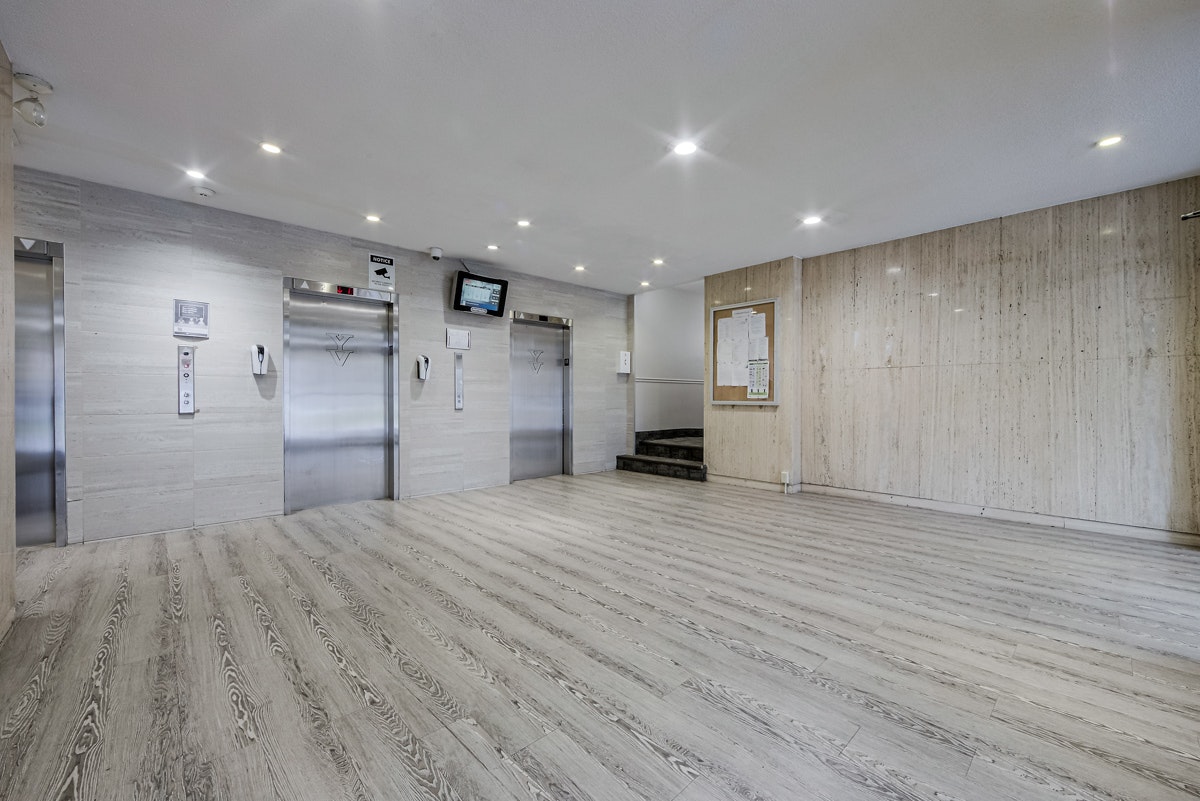 5 Tangreen Court, Vaughan, ON, M2M 3Z1 - 11