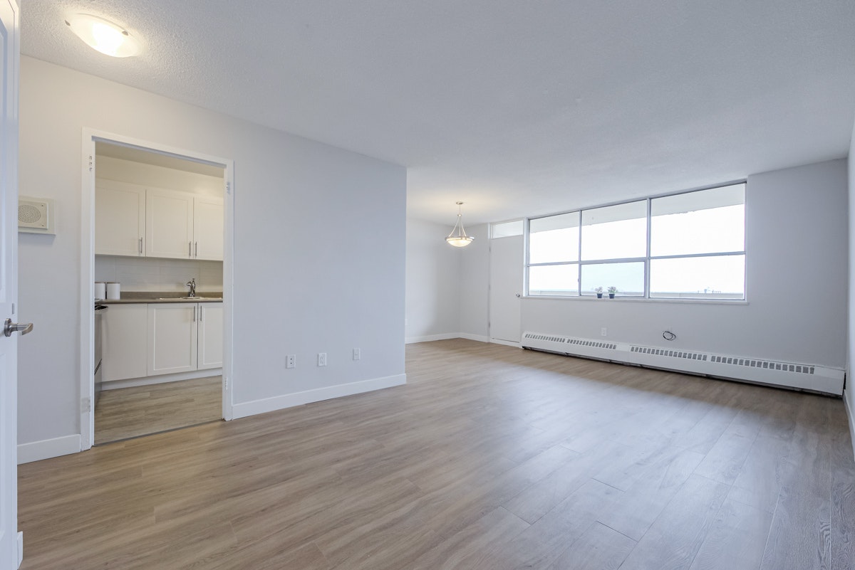5 Tangreen Court, Vaughan, ON, M2M 3Z1 - 8