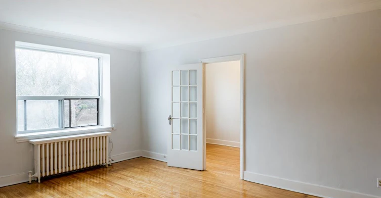 2928 Yonge Street, Toronto, ON, M4R 2K2 - 10