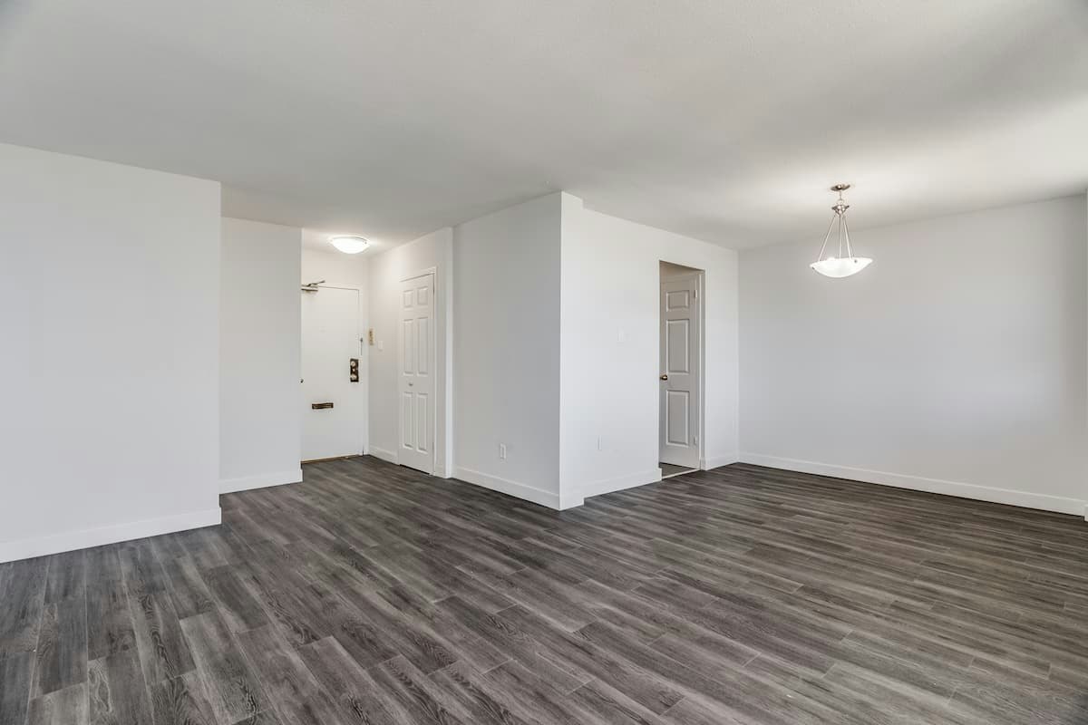 2020 Sheppard Avenue West, Toronto, ON, M3N 1A3 - 10