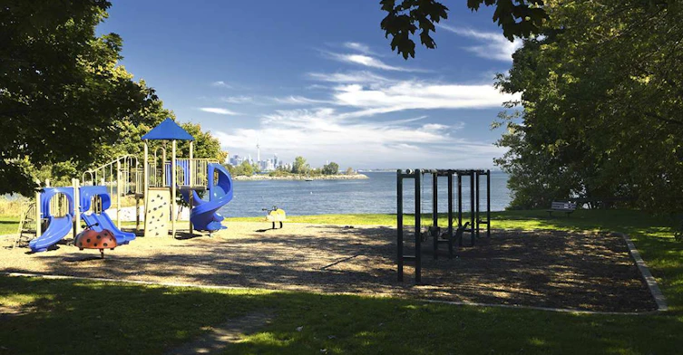 2527 Lake Shore Boulevard West, Toronto, ON, M8V 1E6 - 5