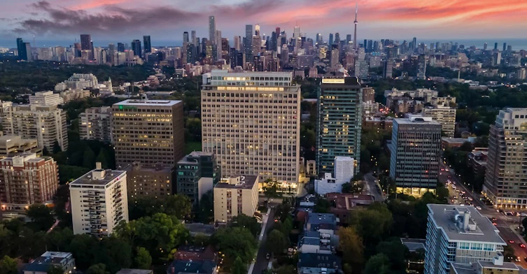 1 Oriole Road, Toronto, ON, M4V 2E7 - 5