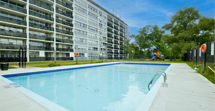 9 Roanoke Road, Toronto, ON, M3A 1E3 - 4