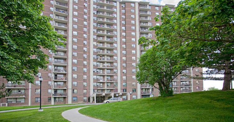 567 Scarborough Golf Club Road, Toronto, ON, M1G 1H5 - 7