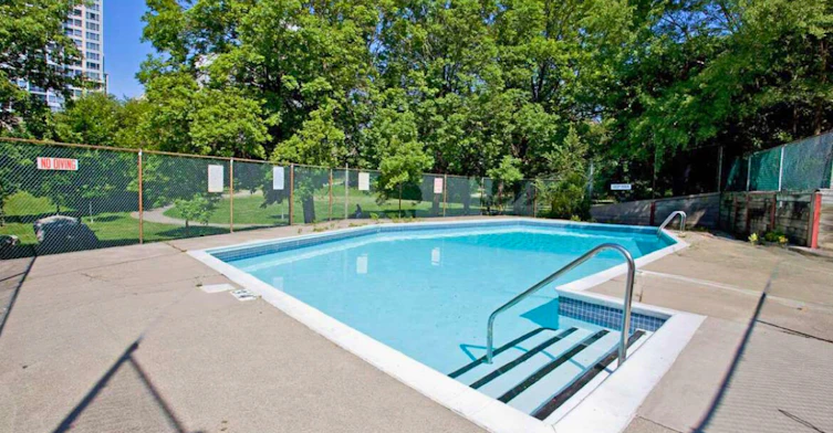 11 Dervock Crescent, Toronto, ON, M2K 1A6 - 4