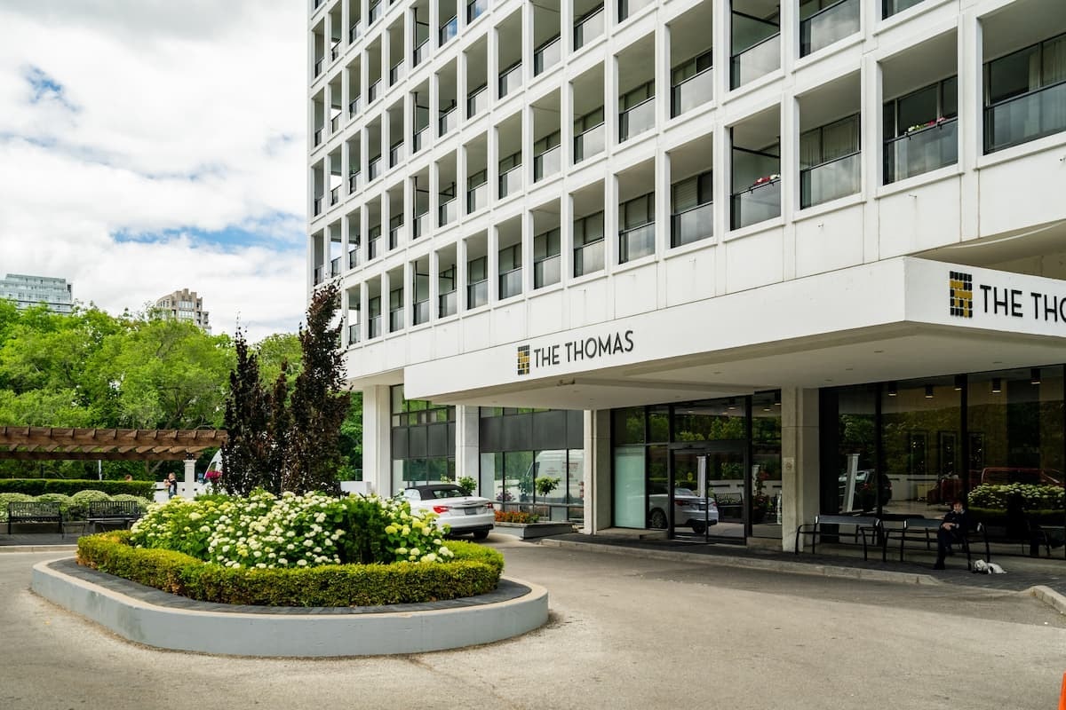 355 St. Clair Avenue West, Toronto, ON, M5P 1N5