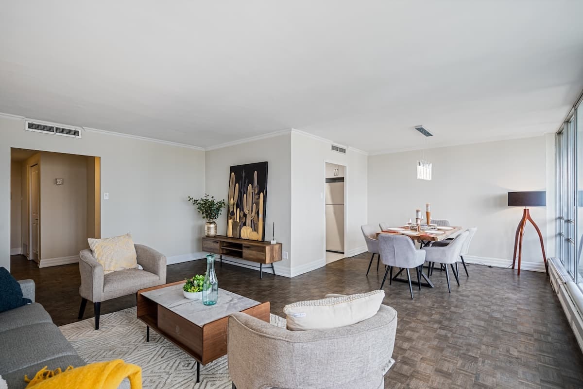 355 St. Clair Avenue West, Toronto, ON, M5P 1N5 - 8