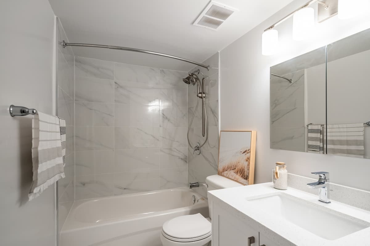 355 St. Clair Avenue West, Toronto, ON, M5P 1N5 - 11