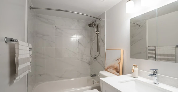 355 St. Clair Avenue West, Toronto, ON, M5P 1N5 - 11
