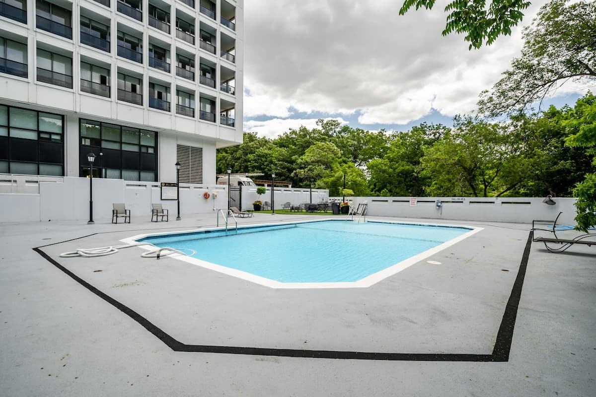 355 St. Clair Avenue West, Toronto, ON, M5P 1N5 - 12