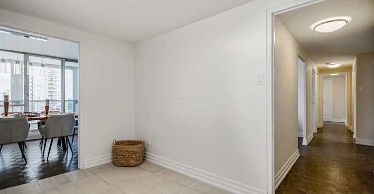 355 St. Clair Avenue West, Toronto, ON, M5P 1N5 - 17