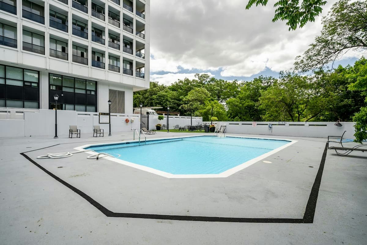 355 St. Clair Avenue West, Toronto, ON, M5P 1N5 - 13