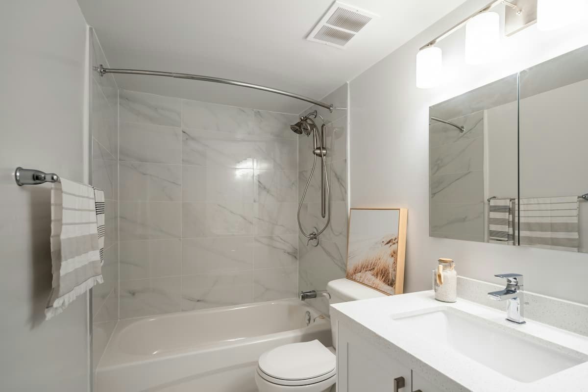 355 St. Clair Avenue West, Toronto, ON, M5P 1N5 - 12