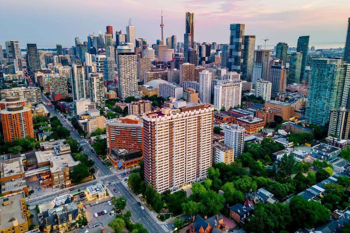 100 Wellesley Street East, Toronto, ON, M4Y 1H5 - 5