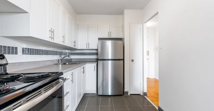 411 Duplex Avenue, Toronto, ON, M4R 1V2 - 9