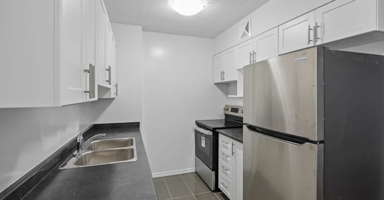 201 White Oaks Court, Whitby, ON, L1P 1B8 - 7