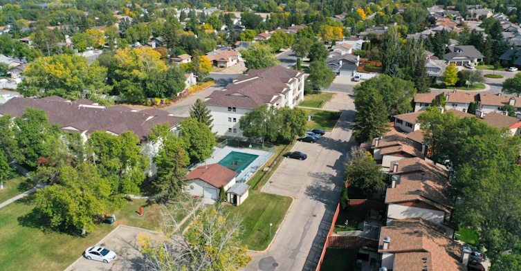 4902 Queen Street, Regina, SK, S4S 6X4 - 13