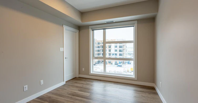 115-8455 106a Avenue Northwest, Edmonton, AB, T5H 0X4 - 11