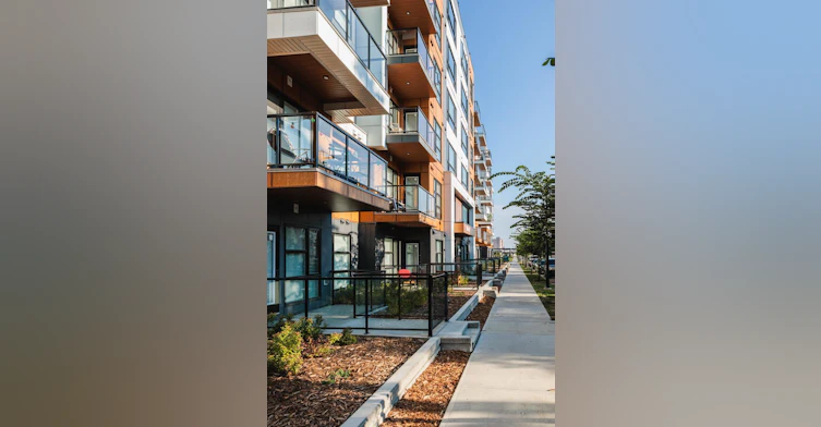 208-8455 106a Avenue Northwest, Edmonton, AB, T5H 0X4 - 2