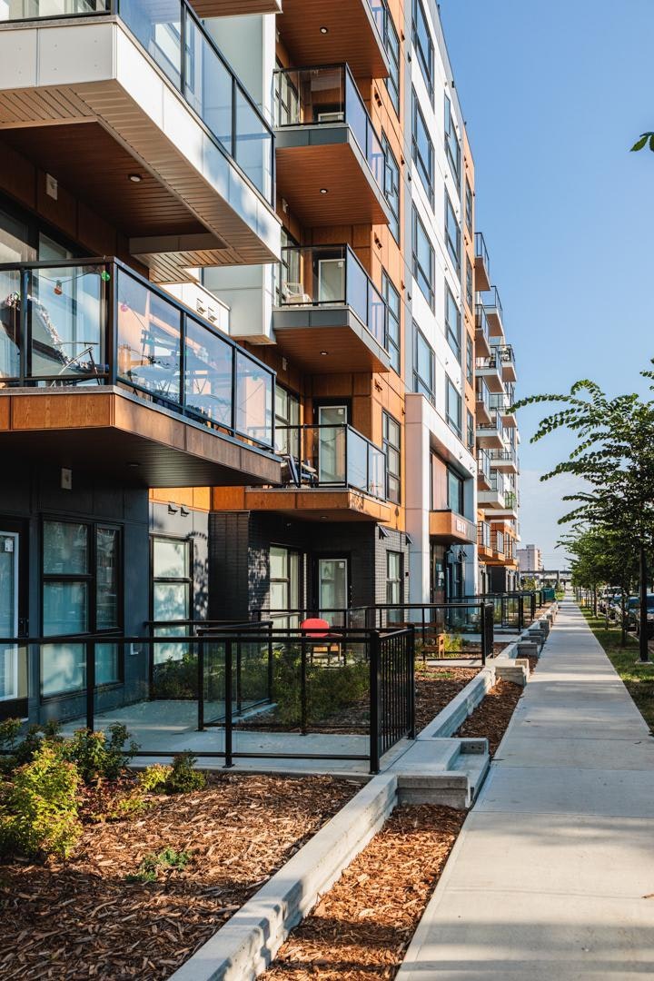 620-8455 106a Avenue Northwest, Edmonton, AB, T5H 0X4 - 2