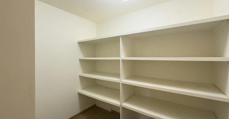 405-10138 84 Avenue Northwest, Edmonton, AB, T6E 2G7 - 9