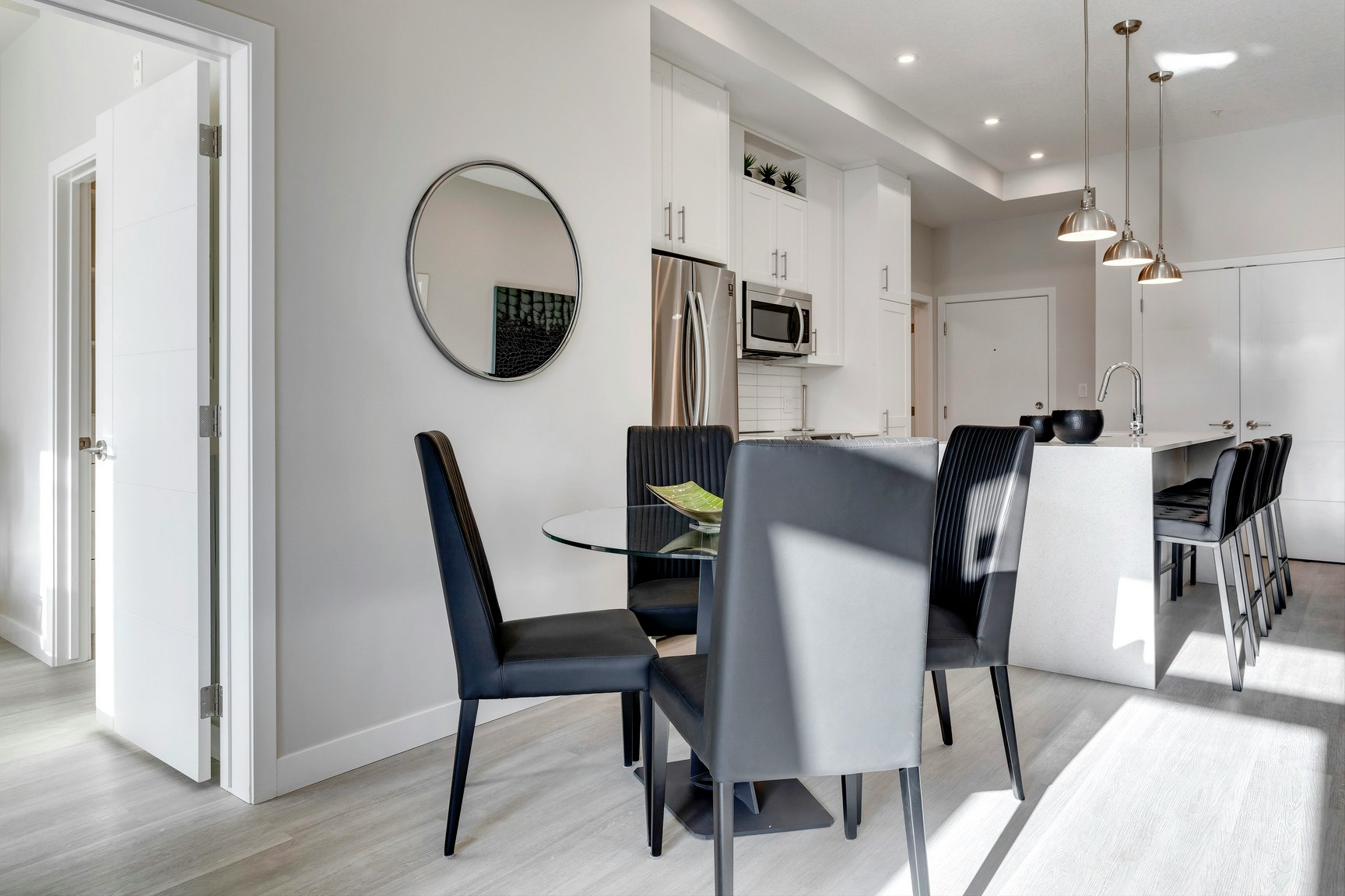 1124 5 Avenue NW, Calgary, AB, T2N 0R6 - 6