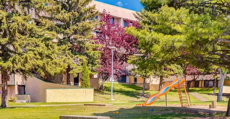 605-10500 45 Avenue NW, Edmonton, AB, T6H 0A1 - 24