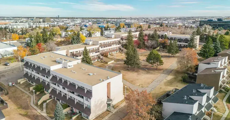 605-10500 45 Avenue NW, Edmonton, AB, T6H 0A1 - 29
